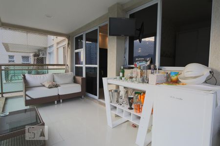 Apartamento à venda com 75m², 2 quartos e 1 vagaVaranda da Sala