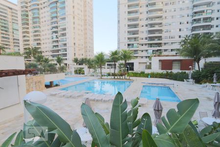 Apartamento à venda com 75m², 2 quartos e 1 vagaÁrea comum - Piscina