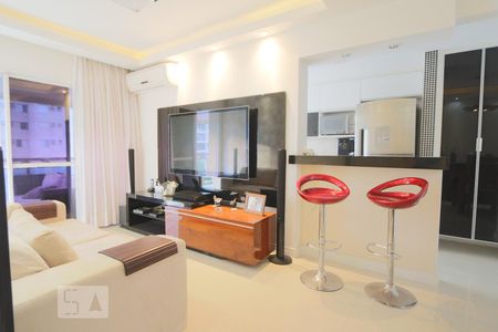 Detalhe Sala de apartamento para alugar com 2 quartos, 75m² em Jacarepaguá, Rio de Janeiro