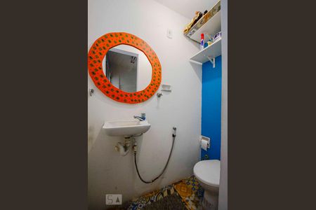 Apartamento para alugar com 100m², 3 quartos e 2 vagasBanheiro de Serviço