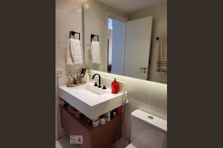 Banheiro de apartamento para alugar com 1 quarto, 44m² em Centro, Rio de Janeiro