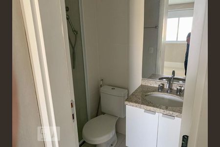 Banheiro de apartamento para alugar com 1 quarto, 50m² em Vila Gomes Cardim, São Paulo