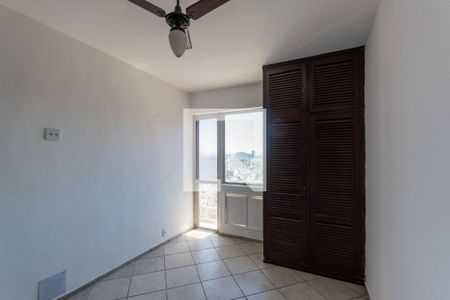 Apartamento à venda com 124m², 3 quartos e 2 vagasQuarto 3