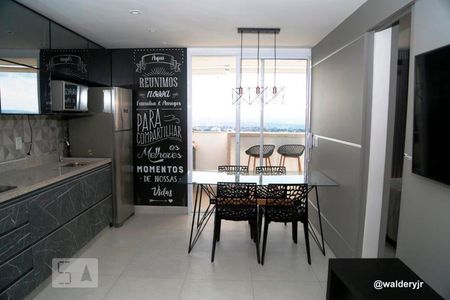 Sala de apartamento para alugar com 1 quarto, 40m² em Jardim Goiás, Goiânia