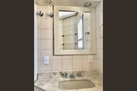 Banheiro de apartamento para alugar com 3 quartos, 76m² em Planalto Paulista, São Paulo