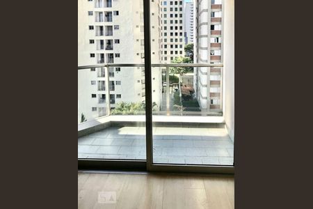 Sala de apartamento para alugar com 3 quartos, 76m² em Planalto Paulista, São Paulo