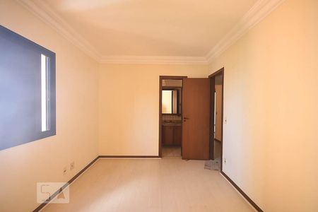 Apartamento à venda com 380m², 4 quartos e 4 vagasSuíte 1