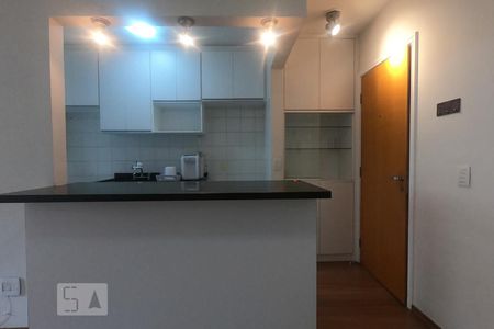 Sala de apartamento para alugar com 2 quartos, 65m² em Vila Suzana, São Paulo