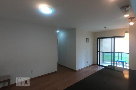 Sala de apartamento para alugar com 2 quartos, 65m² em Vila Suzana, São Paulo