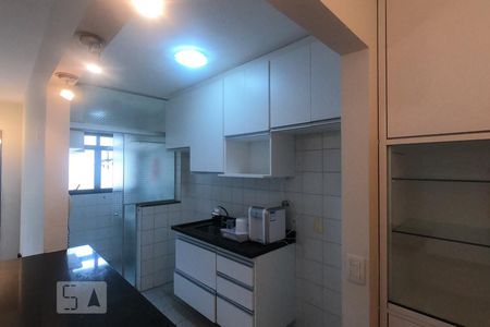 Apartamento para alugar com 65m², 2 quartos e 2 vagasCozinha
