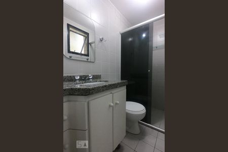 Apartamento para alugar com 65m², 2 quartos e 2 vagasBanheiro da Suíte