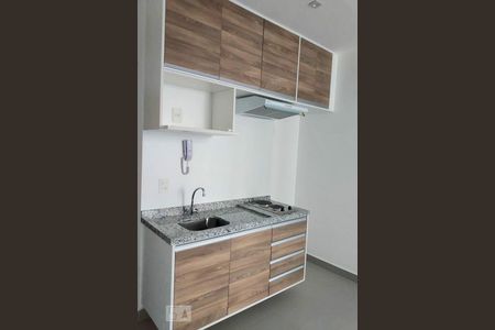 Cozinha de kitnet/studio para alugar com 1 quarto, 20m² em República, São Paulo