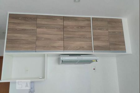 Cozinha de kitnet/studio para alugar com 1 quarto, 20m² em República, São Paulo