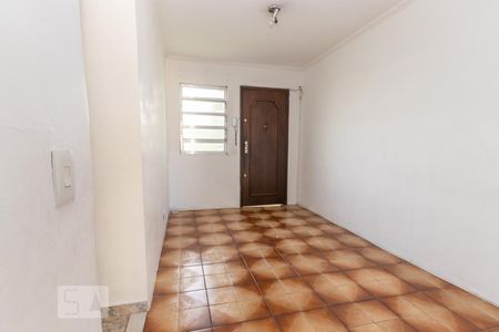 Sala de apartamento para alugar com 3 quartos, 56m² em Conjunto Habitacional Padre José de Anchieta, São Paulo