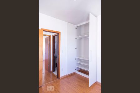 Quarto 2 - Armários de apartamento à venda com 2 quartos, 80m² em Grajaú, Belo Horizonte
