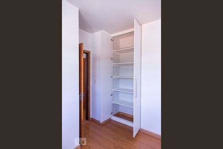 Quarto 1 - Armários de apartamento à venda com 2 quartos, 80m² em Grajaú, Belo Horizonte