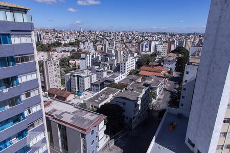 Apartamento à venda com 80m², 2 quartos e 2 vagasVista do Quarto 2