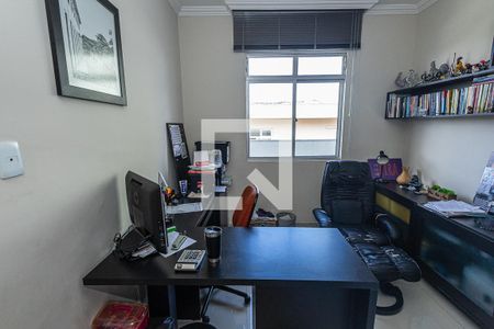 Apartamento à venda com 184m², 3 quartos e 2 vagasQuarto 3