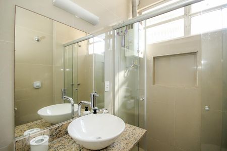 Apartamento para alugar com 50m², 2 quartos e 1 vaga Apartamento para alugar com 50m², 2 quartos e 1 vagaBanheiro