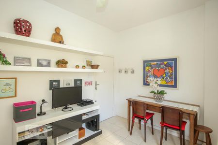 Sala de apartamento para alugar com 2 quartos, 50m² em Copacabana, Rio de Janeiro