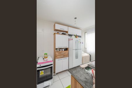 Cozinha de apartamento para alugar com 2 quartos, 45m² em Cinquentenário, Belo Horizonte