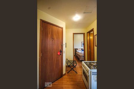 Entrada de apartamento para alugar com 1 quarto, 45m² em Funcionários, Belo Horizonte