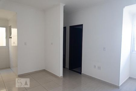Sala de apartamento à venda com 2 quartos, 50m² em Vila Lucinda, Santo André