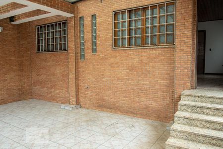 Casa à venda com 220m², 3 quartos e 3 vagasGaragem