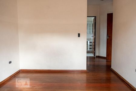 Casa à venda com 220m², 3 quartos e 3 vagasSuíte