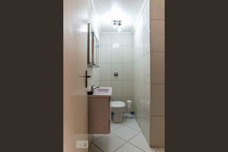 Casa à venda com 350m², 4 quartos e 5 vagasBanheiro da Churrasqueira