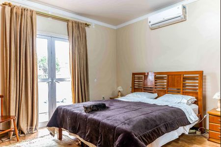 Casa à venda com 350m², 4 quartos e 5 vagasQuarto 1 Suíte 