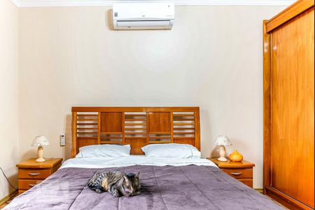 Casa à venda com 350m², 4 quartos e 5 vagasQuarto 1 Suíte 