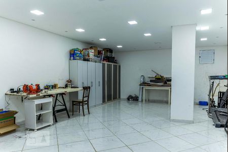 Casa à venda com 350m², 4 quartos e 5 vagasSalão