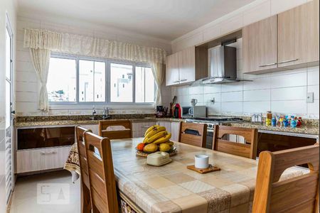 Casa à venda com 350m², 4 quartos e 5 vagasCozinha