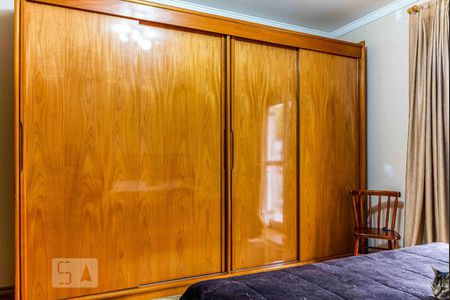 Casa à venda com 350m², 4 quartos e 5 vagasQuarto 1 Suíte 