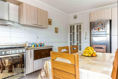 Casa à venda com 350m², 4 quartos e 5 vagasCozinha