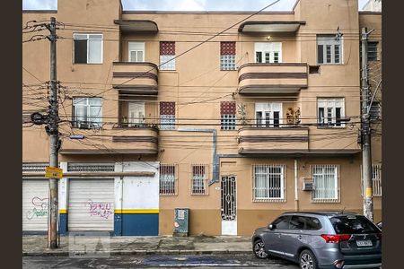 Apartamento para alugar com 80m², 2 quartos e sem vaga Apartamento para alugar com 80m², 2 quartos e sem vagaFachada