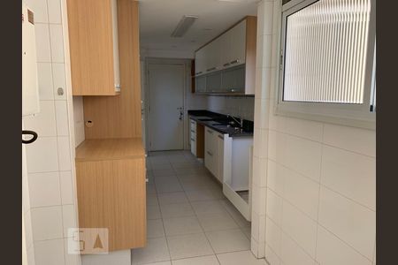 Apartamento à venda com 300m², 4 quartos e 3 vagasCozinha