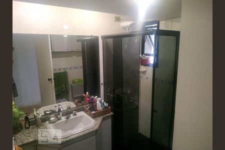 Apartamento à venda com 78m², 3 quartos e 1 vaga Apartamento à venda com 78m², 3 quartos e 1 vagaBanheiro Social