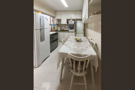 Casa à venda com 140m², 3 quartos e 1 vagaCozinha 