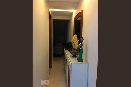 Corredor de casa para alugar com 3 quartos, 100m² em Todos Os Santos, Rio de Janeiro