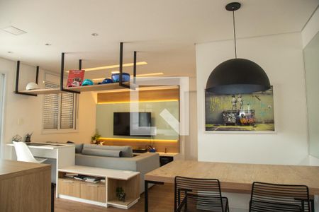 Sala de apartamento para alugar com 1 quarto, 55m² em Jardim das Acácias, São Paulo