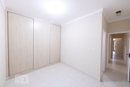Casa à venda com 169m², 3 quartos e 3 vagasSuite