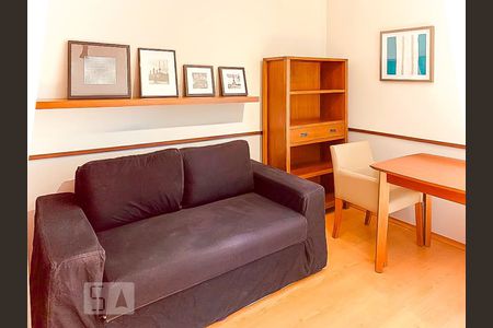 Sala de kitnet/studio para alugar com 1 quarto, 40m² em Cerqueira César, São Paulo