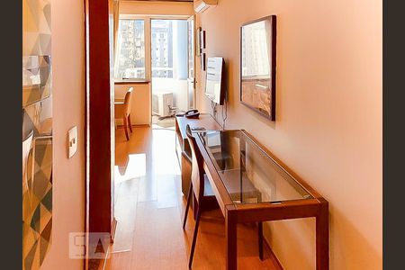 Sala de kitnet/studio para alugar com 1 quarto, 40m² em Cerqueira César, São Paulo