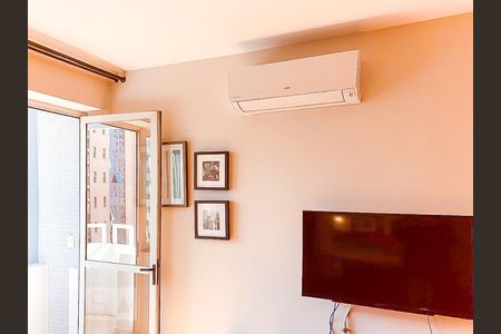 Sala de kitnet/studio para alugar com 1 quarto, 40m² em Cerqueira César, São Paulo