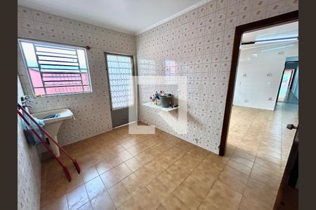 Casa à venda com 240m², 3 quartos e 4 vagas Casa à venda com 240m², 3 quartos e 4 vagasLavanderia