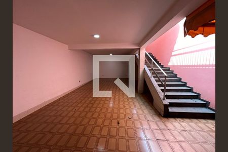 Casa à venda com 240m², 3 quartos e 4 vagas Casa à venda com 240m², 3 quartos e 4 vagasGaragem