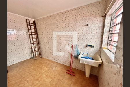 Casa à venda com 240m², 3 quartos e 4 vagas Casa à venda com 240m², 3 quartos e 4 vagasLavanderia