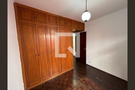 Casa à venda com 240m², 3 quartos e 4 vagas Casa à venda com 240m², 3 quartos e 4 vagasQuarto 1